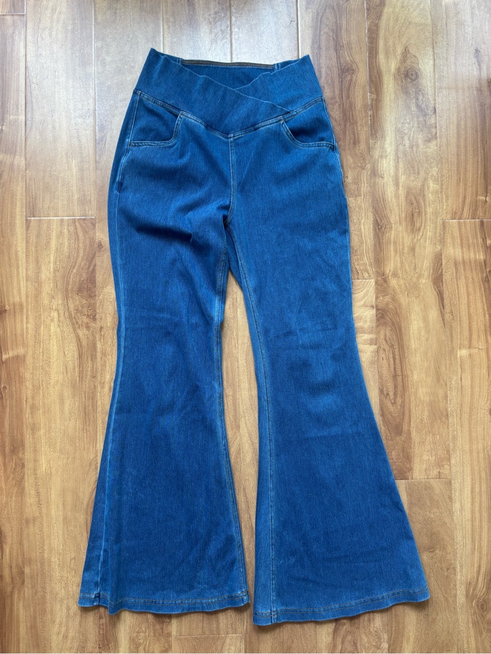 HALARA Indigo High-Rise Flared Jeans with Crossover Waistband